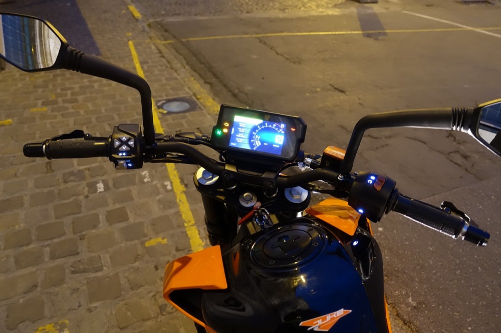 KTM 390 Duke : Ma première KTM KTM 390 Duke : Ma première KTM