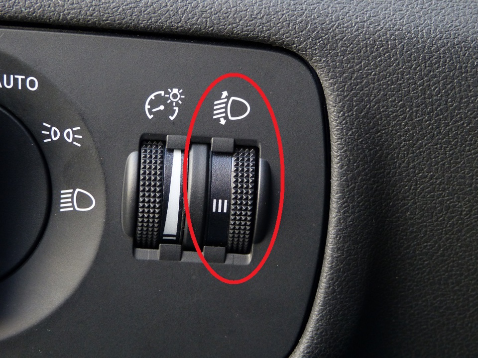 Les verifs intérieures du permis B (auto) sur la Seat Ibiza Les verifs intérieures du permis B (auto) sur la Seat Ibiza