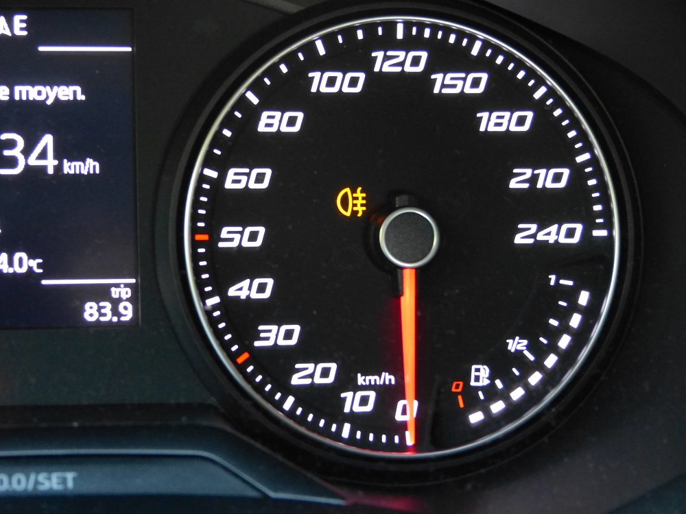 Les verifs intérieures du permis B (auto) sur la Seat Ibiza Les verifs intérieures du permis B (auto) sur la Seat Ibiza