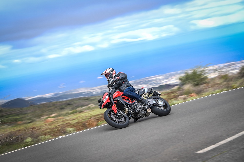 Le permis A2 rouge passion Le permis A2 rouge passion