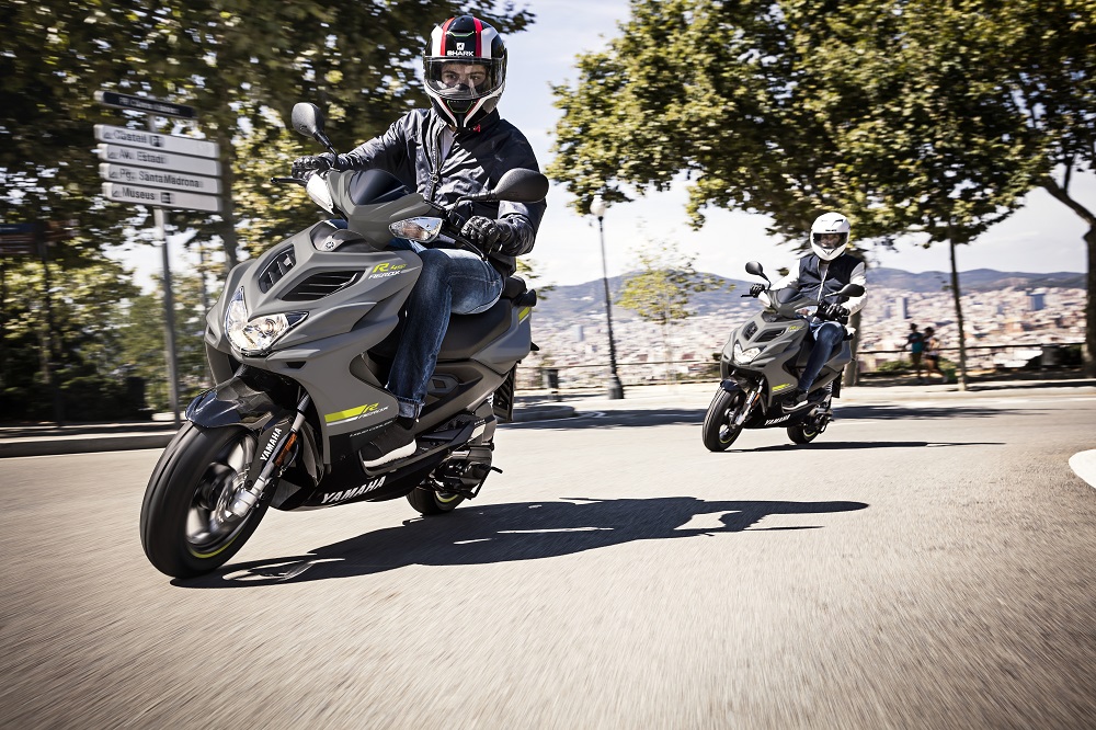 Scooter 50 cc : le roi de la ville, du sans permis et du déconfinement Scooter 50 cc : le roi de la ville, du sans permis et du déconfinement