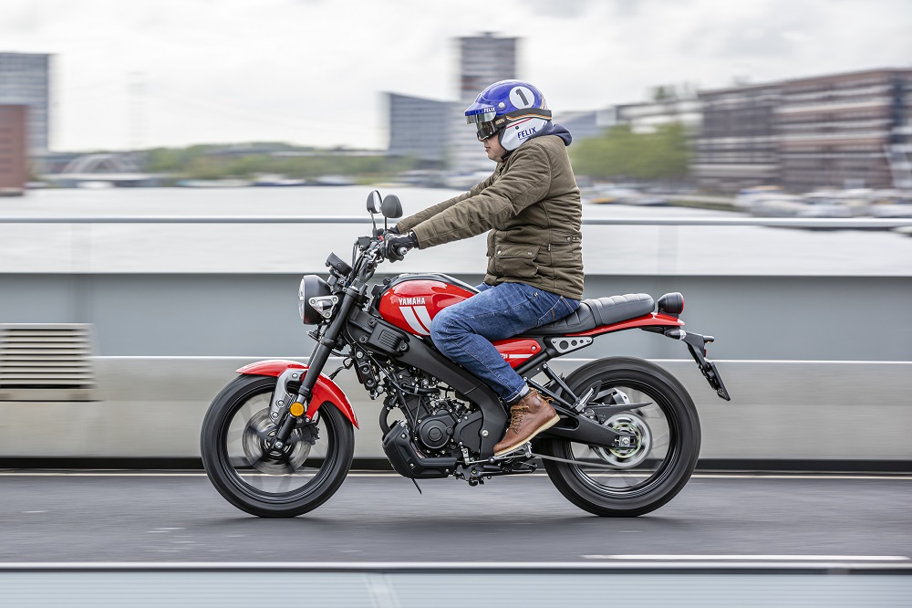 YAMAHA XSR 125 : Le look et le sérieux en plus YAMAHA XSR 125 : Le look et le sérieux en plus