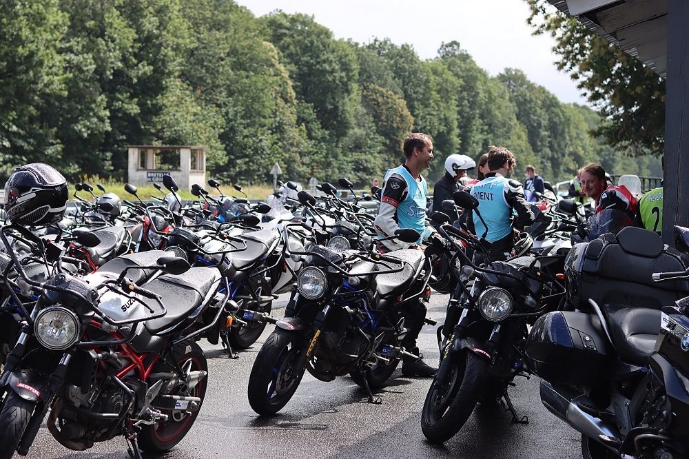 Tous les petits secrets de stages accélérés du permis moto