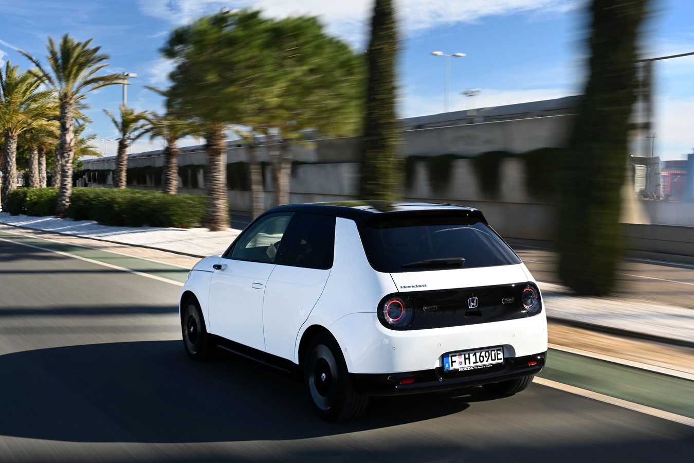 Honda e : Le jouet technologique, ludique et 100 % électrique Honda e : Le jouet technologique, ludique et 100 % électrique