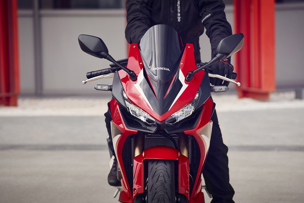 Honda CBR500 R 2022 : La sportive A2 qui sait tout faire  Honda CBR500 R 2022 : La sportive A2 qui sait tout faire
