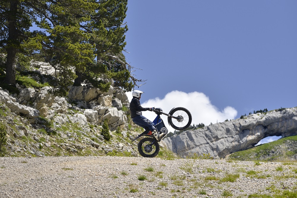 EM ESCAPE S : La randonneuse électrique sans permis moto EM ESCAPE S : La randonneuse électrique sans permis moto