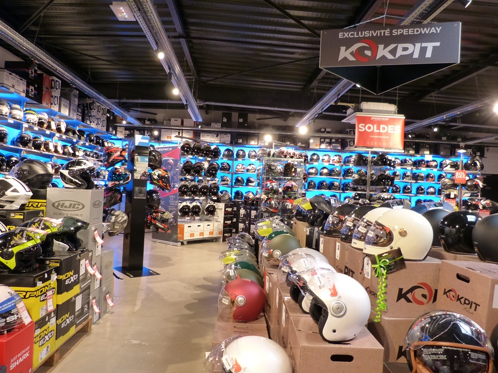 10 règles d’or pour soigner et nettoyer son casque de moto 10 règles d’or pour soigner et nettoyer son casque de moto