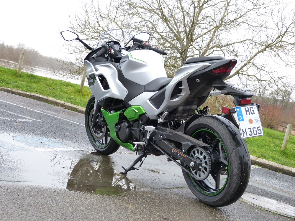 Ninja 7 Hybrid : interdite dans l'A2, mais déjà intéressante  Ninja 7 Hybrid : interdite dans l'A2, mais déjà intéressante
