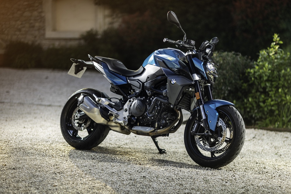 BMW F900R : Du renouveau dans l’A2 BMW F900R : Du renouveau dans l’A2