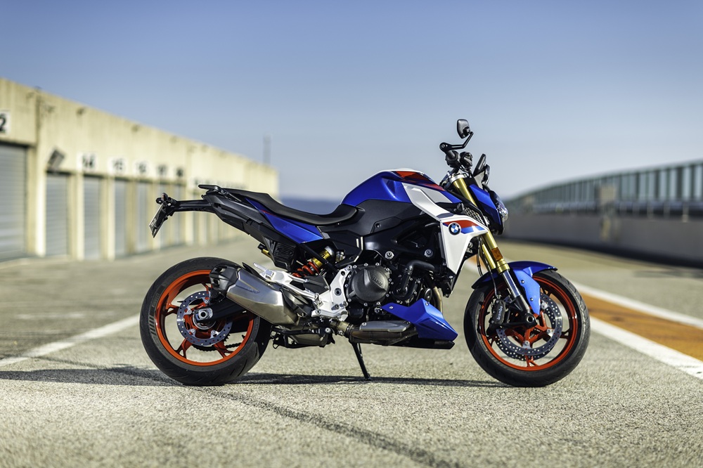 BMW F900R : Du renouveau dans l’A2 BMW F900R : Du renouveau dans l’A2