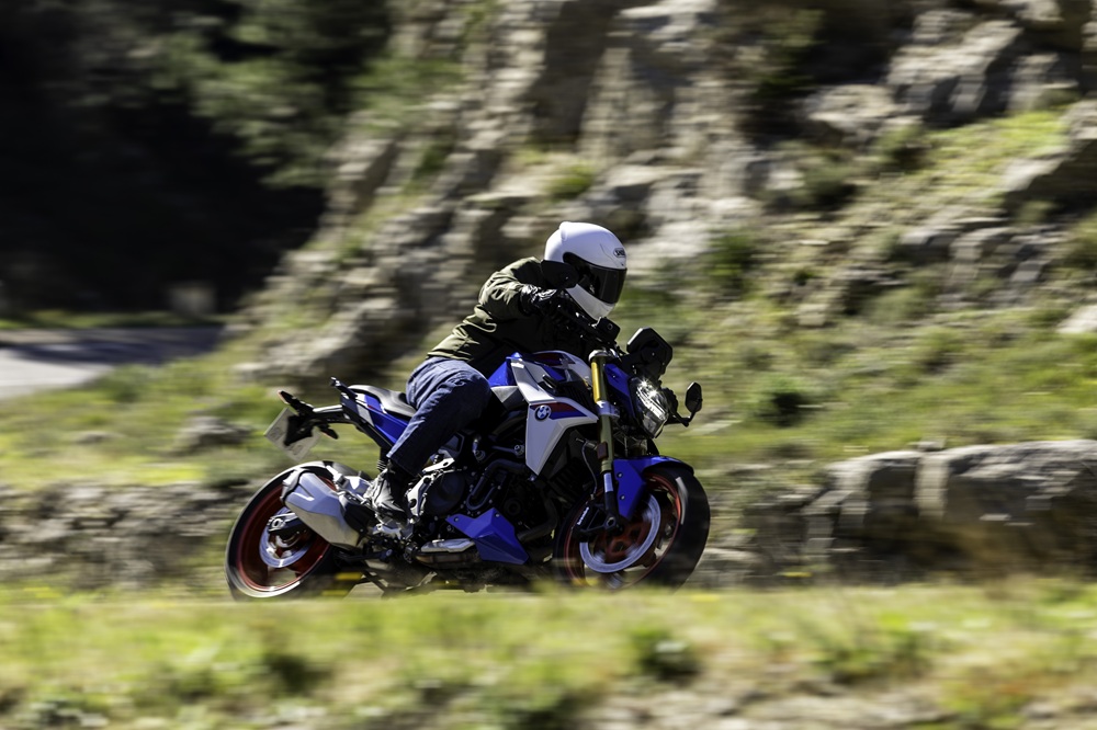 BMW F900R : Du renouveau dans l’A2 BMW F900R : Du renouveau dans l’A2