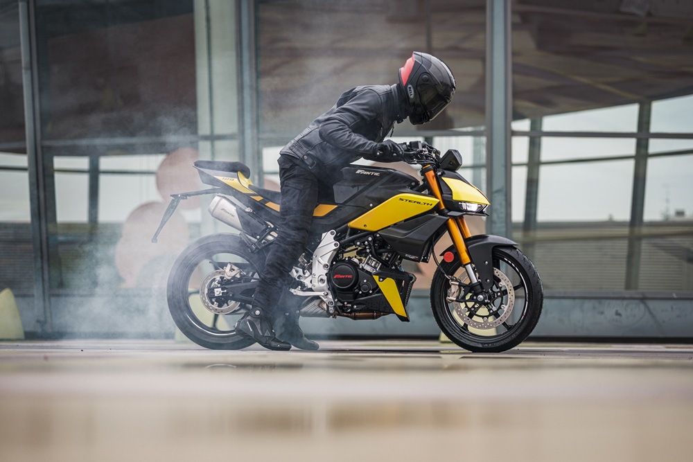 Fantic Stealth : la 125 chère mais fantastique ! Fantic Stealth : la 125 chère mais fantastique !