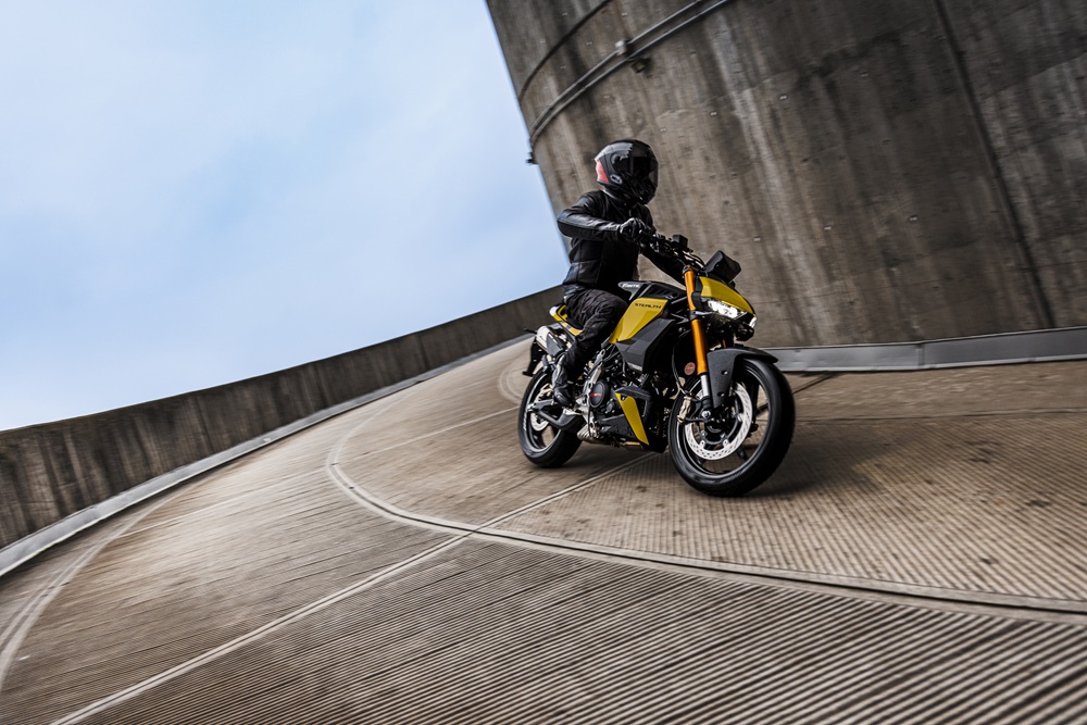 Fantic Stealth : la 125 chère mais fantastique ! Fantic Stealth : la 125 chère mais fantastique !