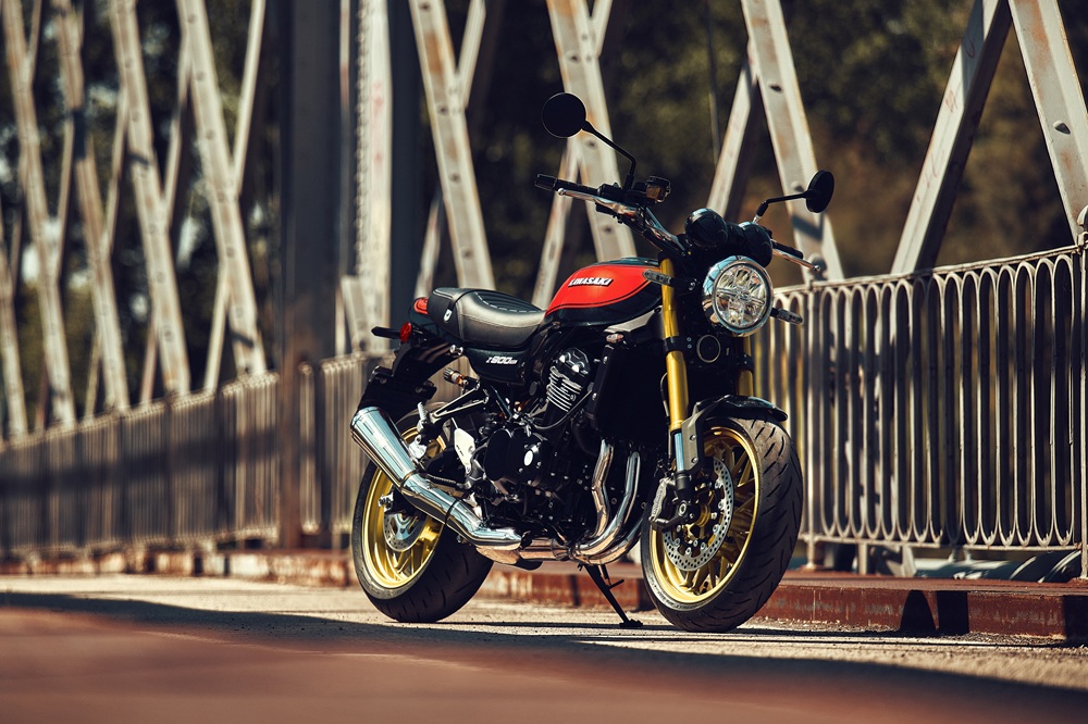 Kawasaki Z900 RS SE A2 : Jeune permis, Superstar