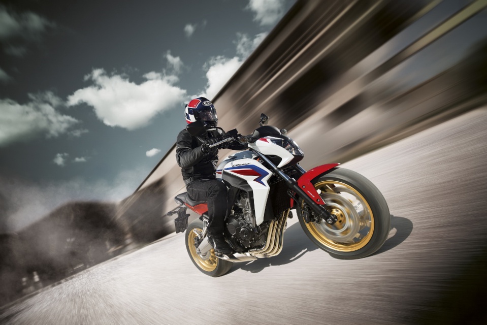 Honda CB650F : Débuter avec les 4 fantastiques Honda CB650F : Débuter avec les 4 fantastiques