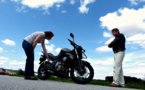 Les vérifications techniques de l'examen du permis moto