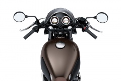 W800 cafe detail F