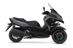 2020_YAM_tricity 300 B