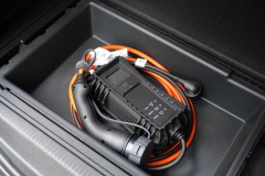 Les secrets pour bien conduire une voiture hybride rechargeable en