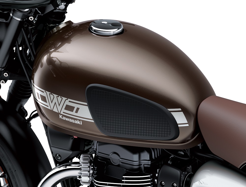 W800 cafe detail D