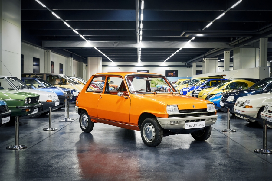 Renault-R5-Accroche_article_l_retromobile_fre