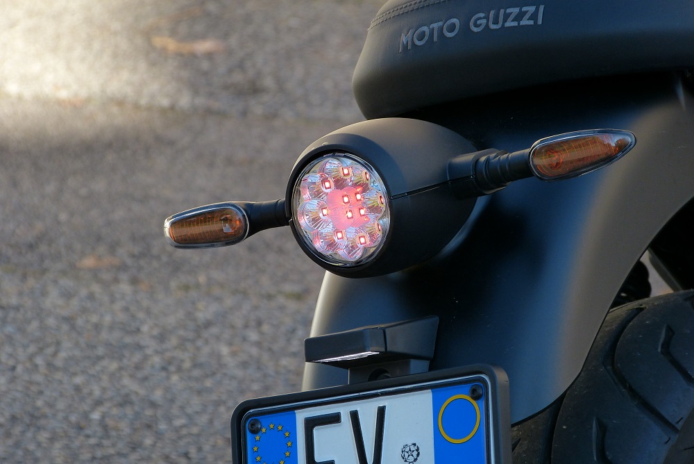 GUZZI V7 A2 D5