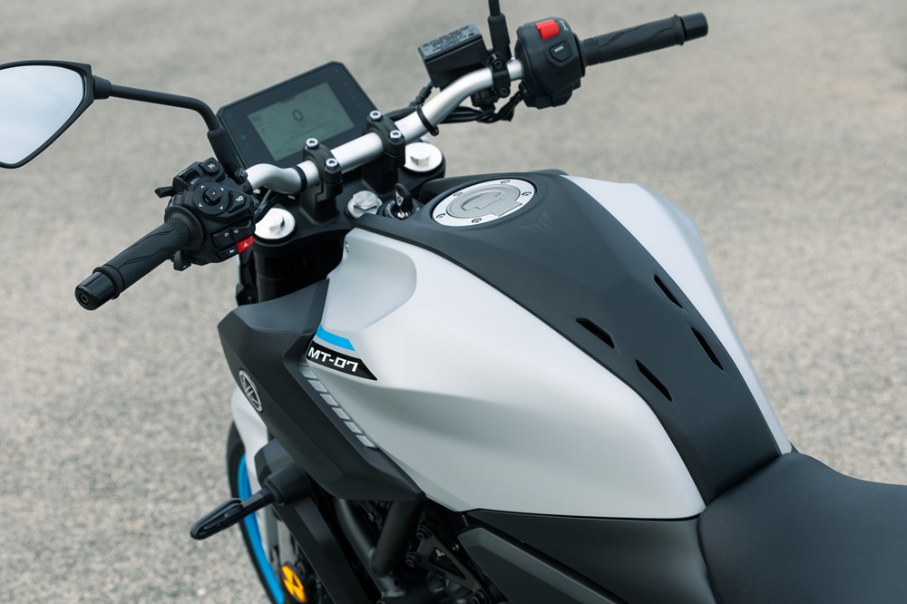 2025_yamaha_MT07_A2 8