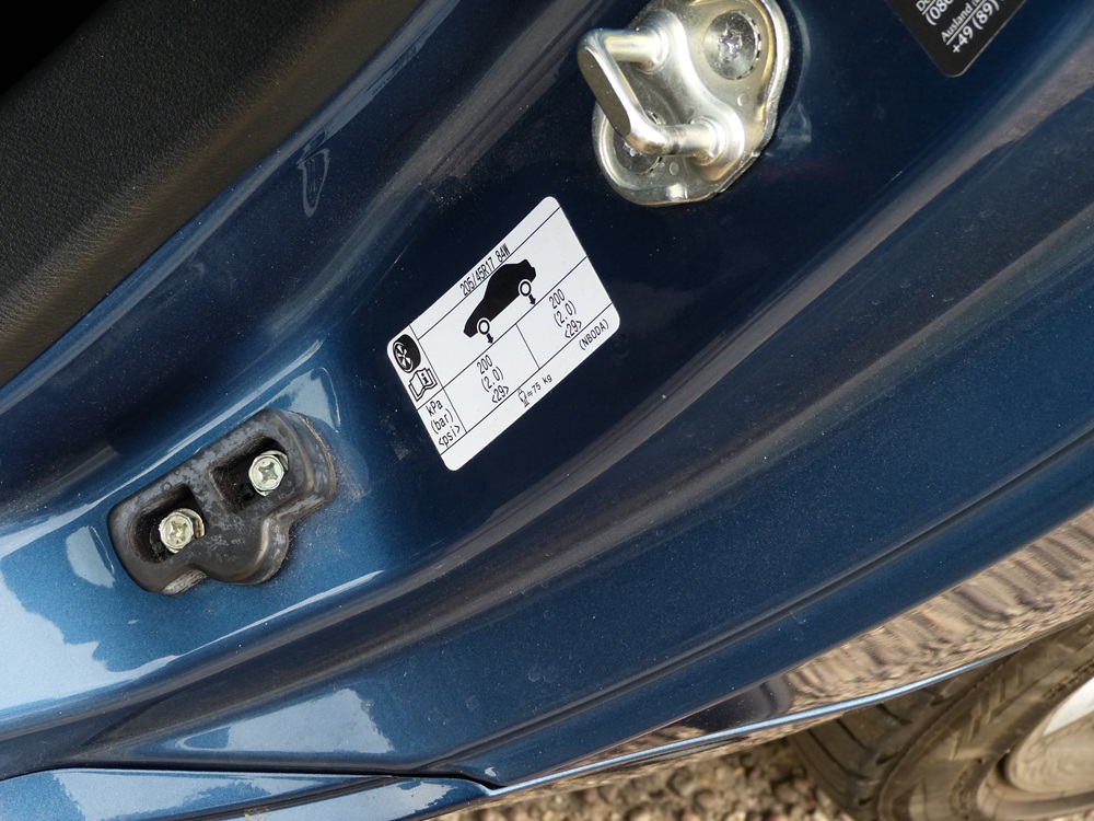 pression pneu gonfleur osram 2