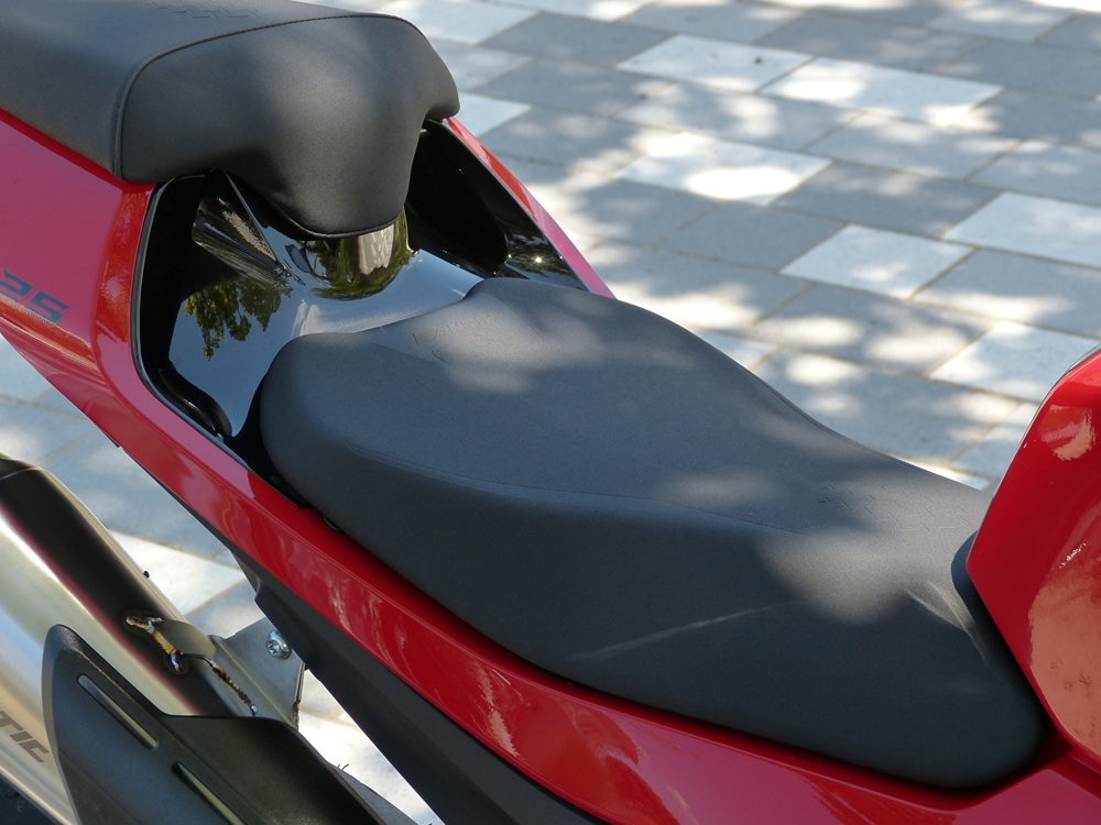 Fantic Stealth 125 2025 17