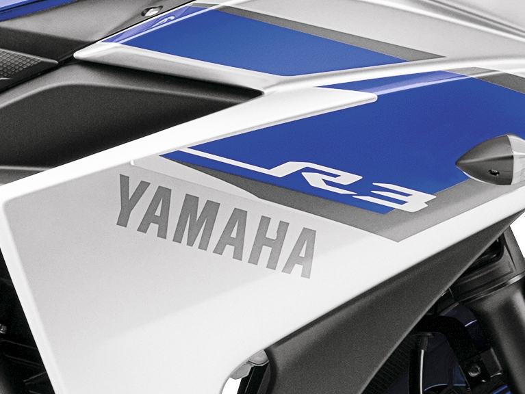 2015_YAM_YZF-R320_EU_MS1RB_DET_002
