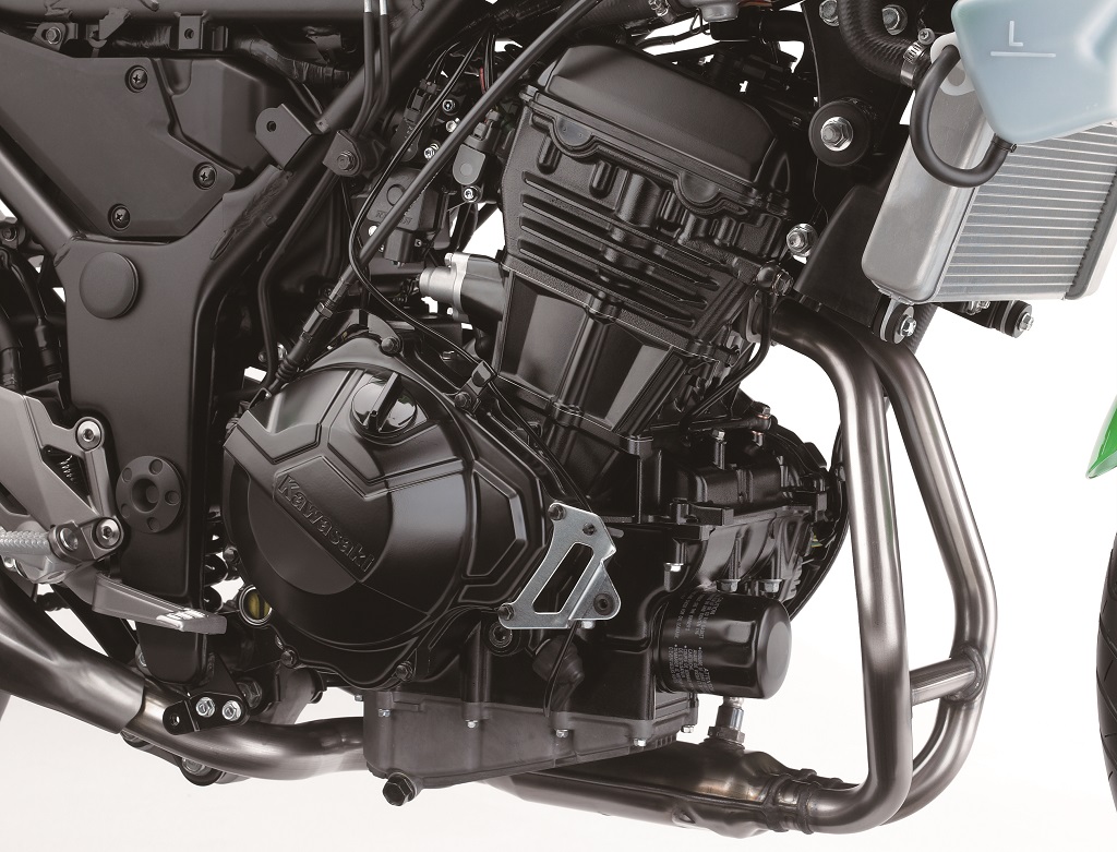 Kawasaki 300 Ninja moteur droit